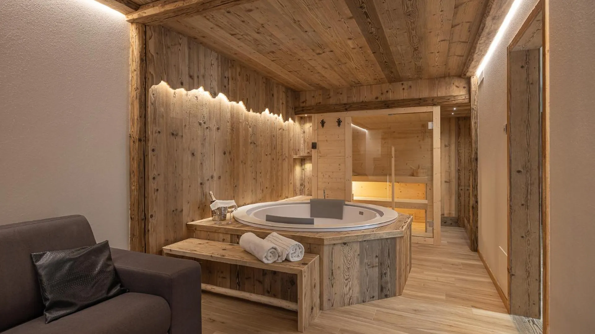 Giallo Dolomiti Wellness Hotel Pieve di Cadore Inn